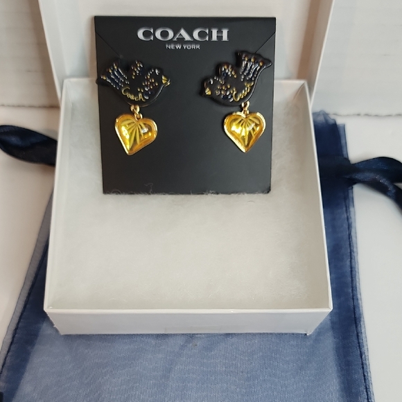 Coach Bird Earrings With Heart NWT - Picture 1 of 6